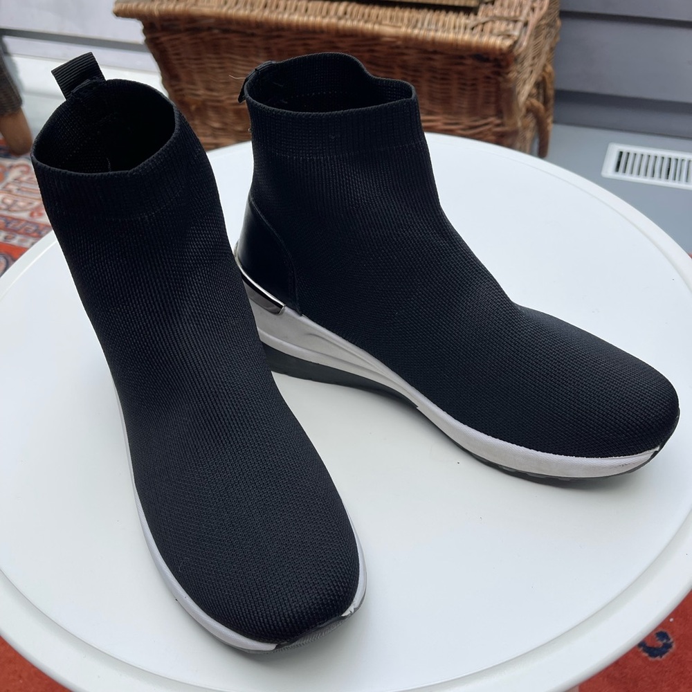 Steve Madden boot runners Sz 37